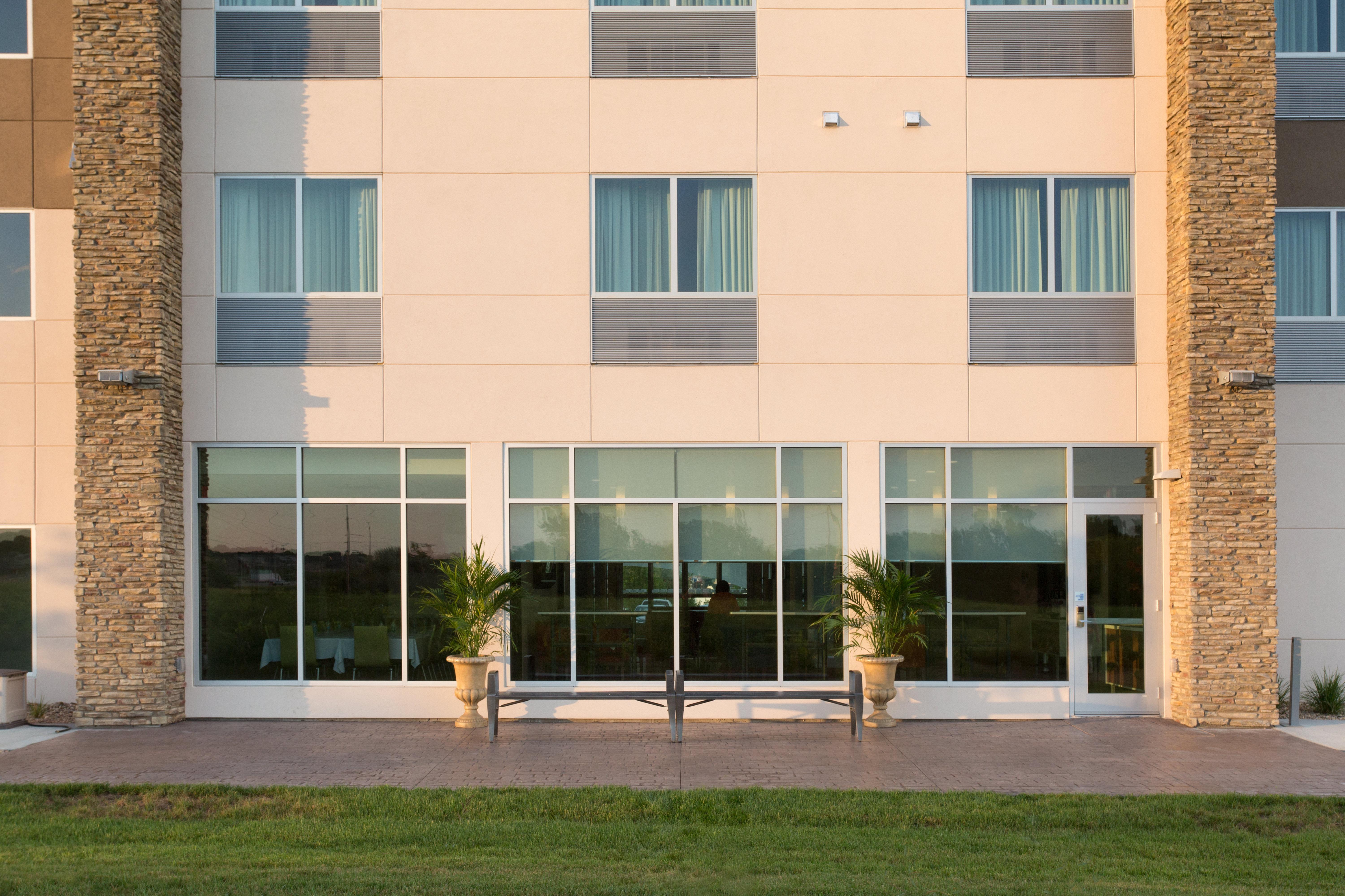 Holiday Inn Express & Suites Lincoln I - 80 By Ihg Eksteriør billede